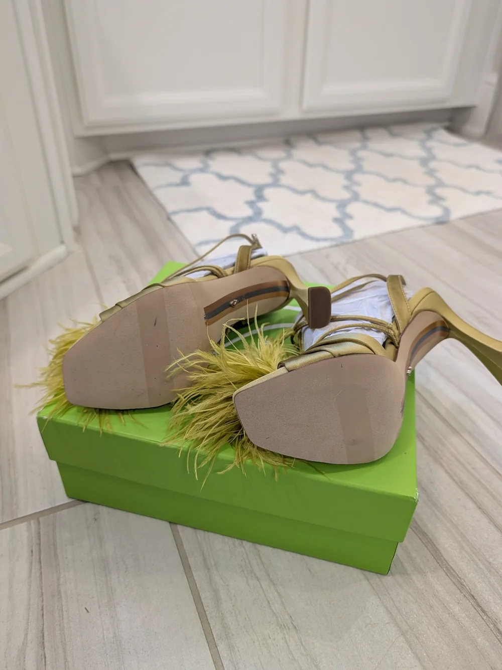 Sam Edelman Layton Pear Satin Feather-Trim Strappy High Heel Sandals. 8.5 NWT - Picture 6 of 6